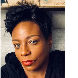 Meet your Posher, Stone